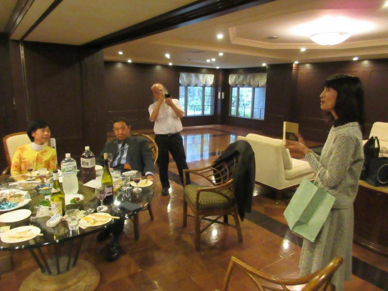 2017_1118_133950-IMG_9396.jpg (112680 oCg)