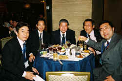 mze40015.jpg (88928 バイト)