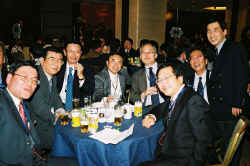 mze40018.jpg (90995 バイト)