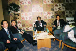 mzg40023.jpg (109338 バイト)