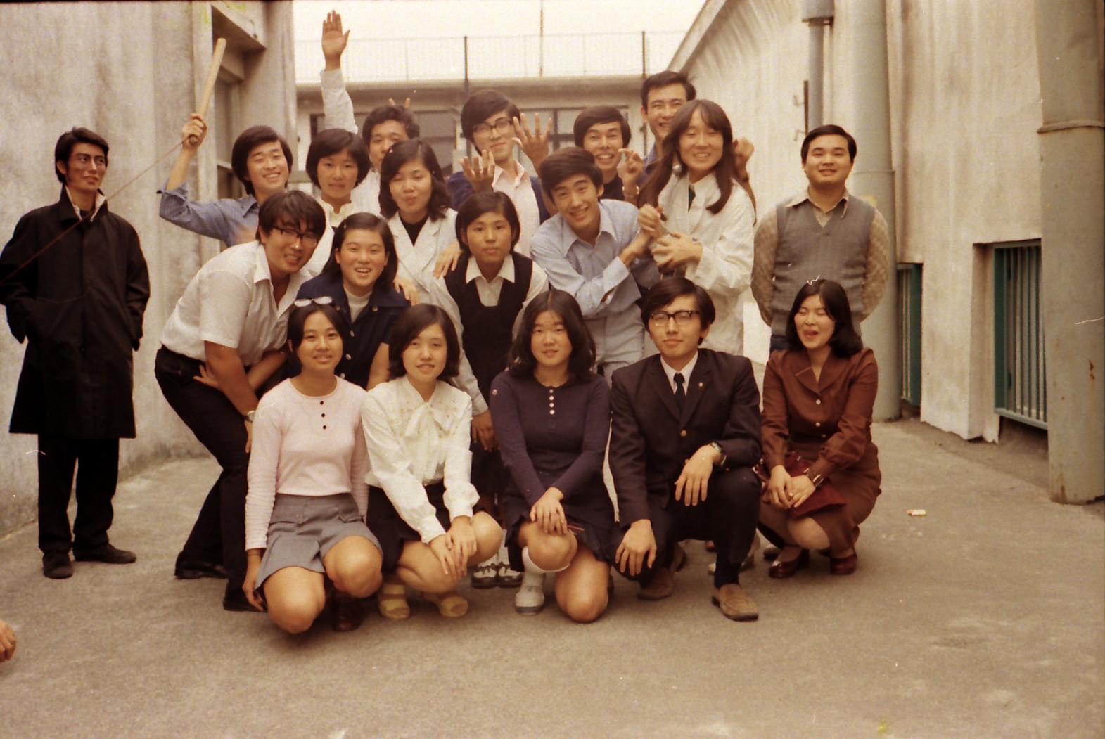 写真をクリックすると拡大画像を見ることができます。